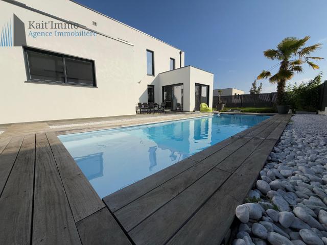 Maison 6 pièces 205 m²