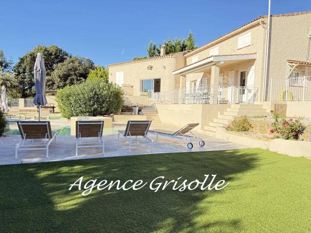 Maison 6 pièces 206 m²