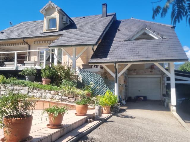 Maison 6 pièces 206 m²