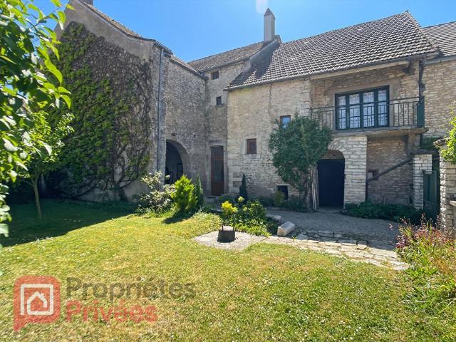 Maison 6 pièces 206 m²