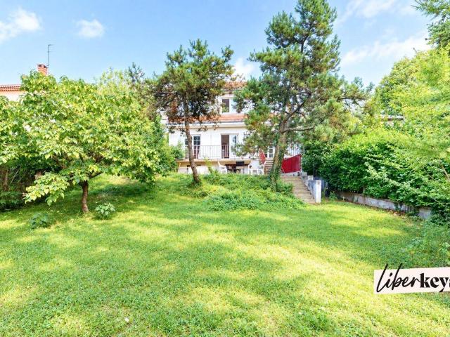 Maison 6 pièces 206 m²