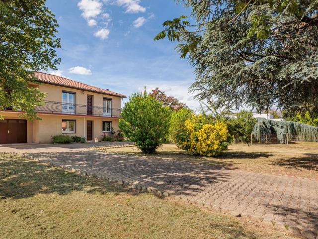 Maison 6 pièces 206 m²