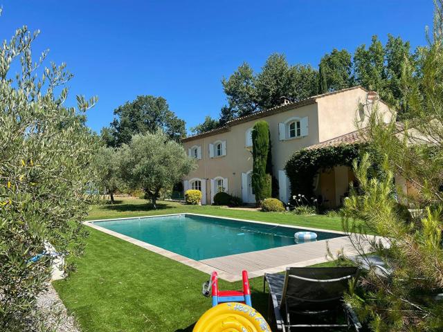 Maison 6 pièces 206 m²