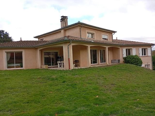 Maison 6 pièces 206 m²