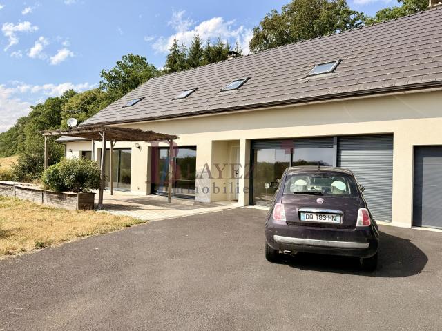 Maison 6 pièces 207 m²