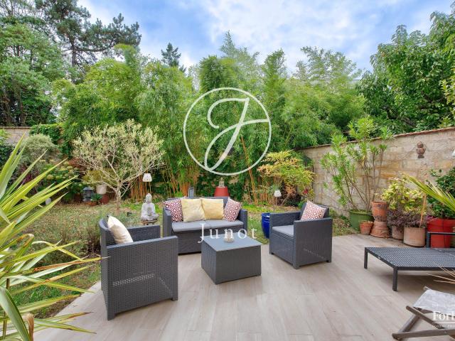 Maison 6 pièces 207 m²