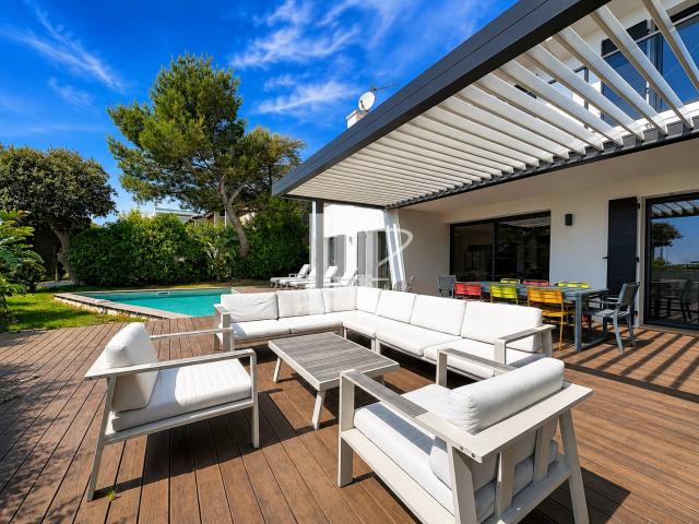 Maison 6 pièces 207 m²