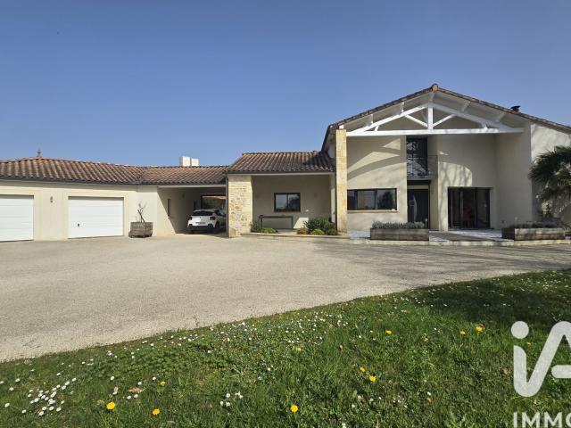 Maison 6 pièces 207 m²