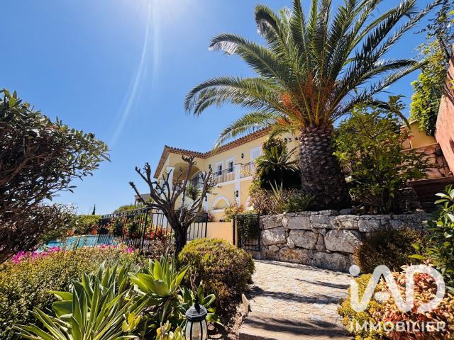 Maison 7 pièces 207 m²