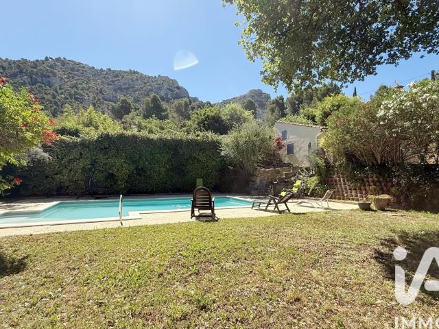 Maison 6 pièces 207 m²