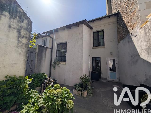 Maison 6 pièces 208 m²