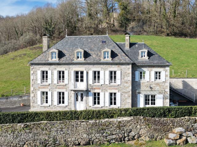 Maison 6 pièces 208 m²