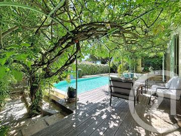 Maison 6 pièces 208 m²