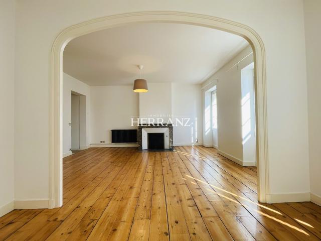 Maison 6 pièces 208 m²