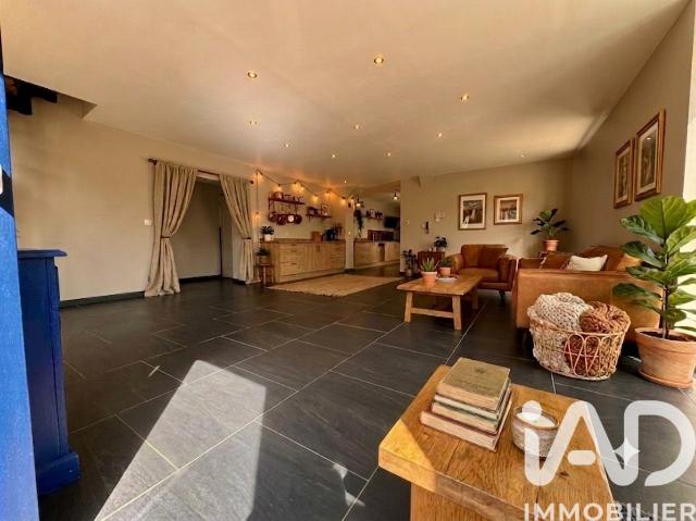 Maison 6 pièces 208 m²