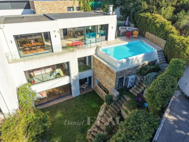 Maison 6 pièces 209 m²