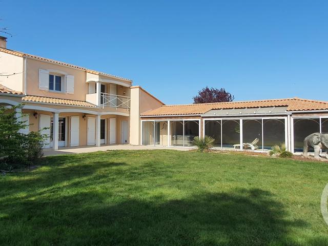 Maison 6 pièces 209 m²