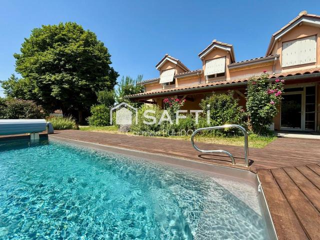 Maison 6 pièces 200 m²