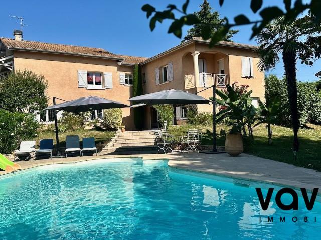 Maison 6 pièces 200 m²