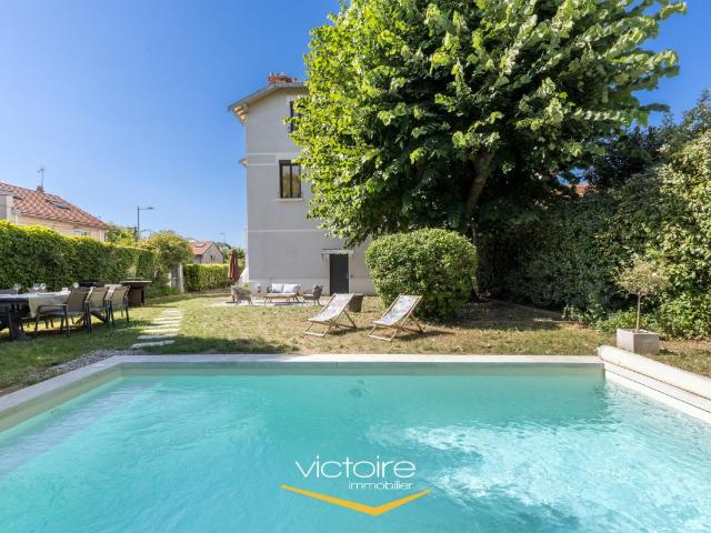 Maison 6 pièces 200 m²