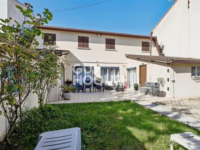 Maison 6 pièces 200 m²
