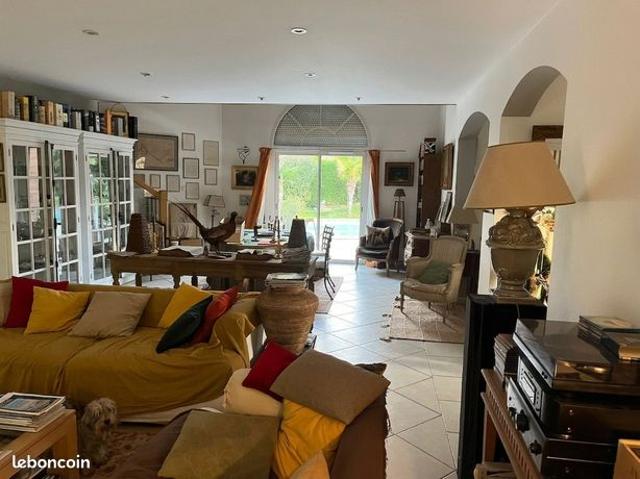 Maison 6 pièces 200 m²