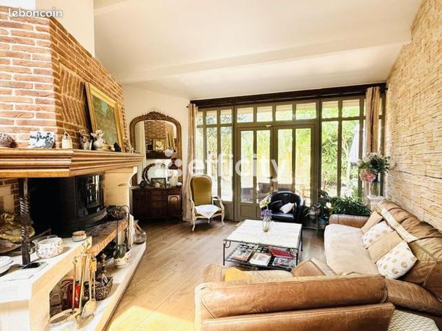 Maison 6 pièces 200 m²