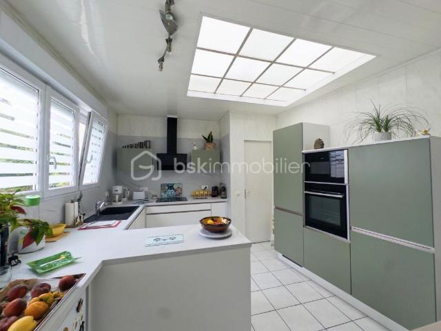 Maison 6 pièces 200 m²