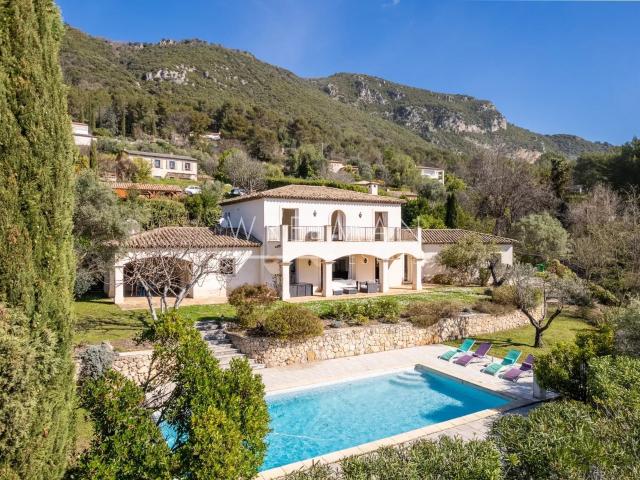 Maison 6 pièces 200 m²