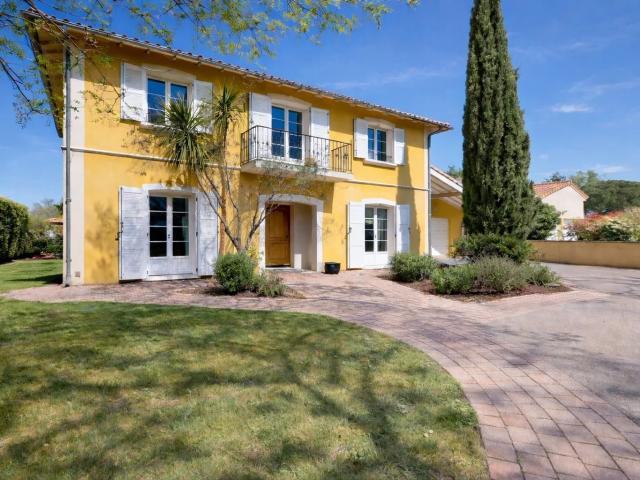 Maison 6 pièces 200 m²