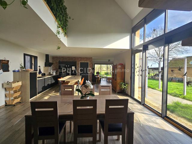 Maison 6 pièces 200 m²
