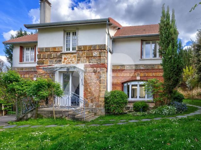 Maison 6 pièces 200 m²