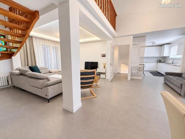 Maison 6 pièces 200 m²