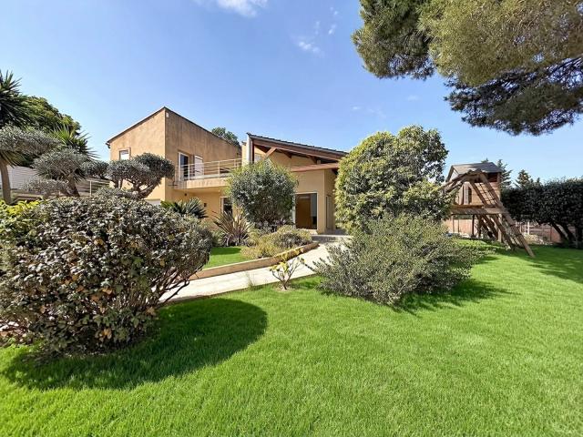 Maison 6 pièces 200 m²