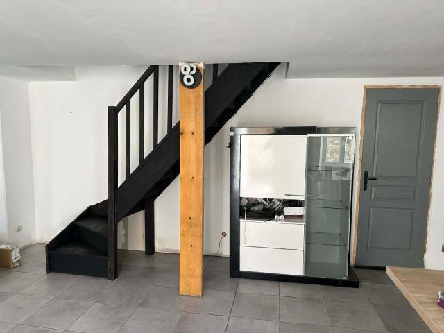 Maison 6 pièces, 200 m² à louer à Agonac 24460