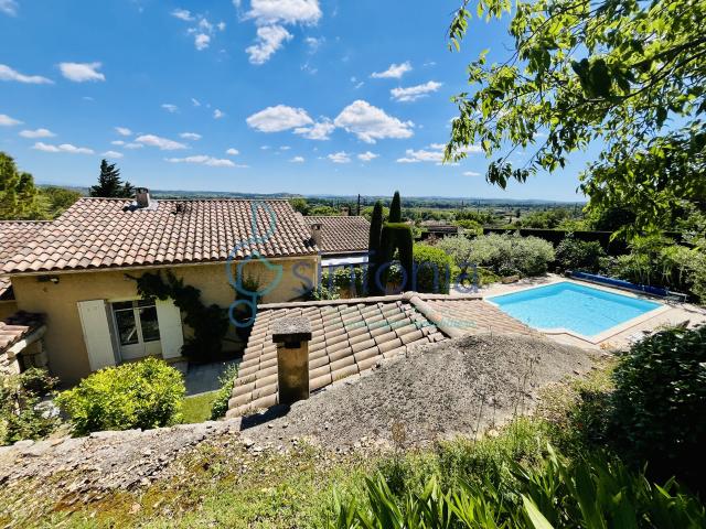 Maison 6 pièces 201 m²