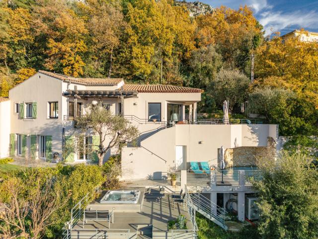Maison 6 pièces 201 m²