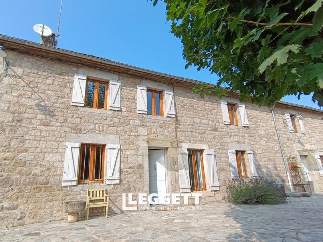 Maison 6 pièces 201 m²