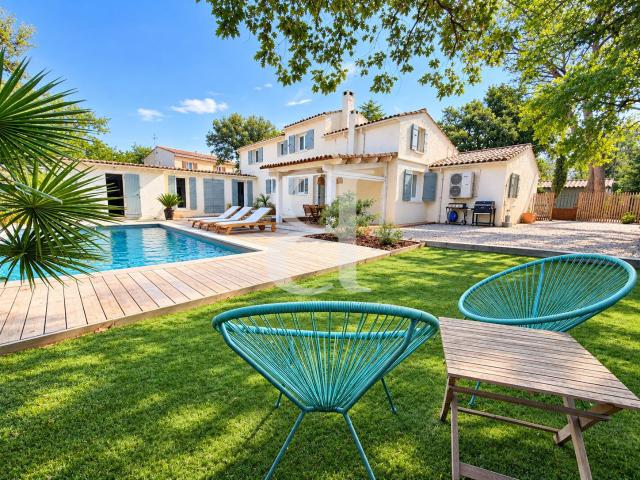 Maison 6 pièces 201 m²