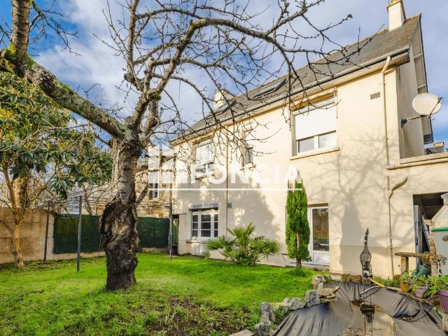 Maison 6 pièces 202 m²