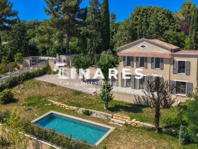 Maison 6 pièces 202 m²