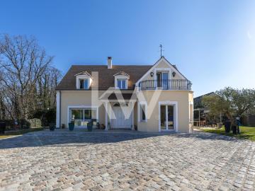 Maison 6 pièces 202 m²
