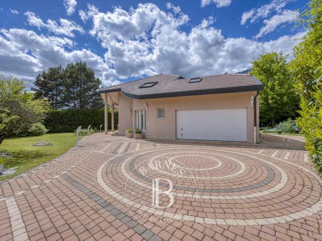 Maison 6 pièces 202 m²