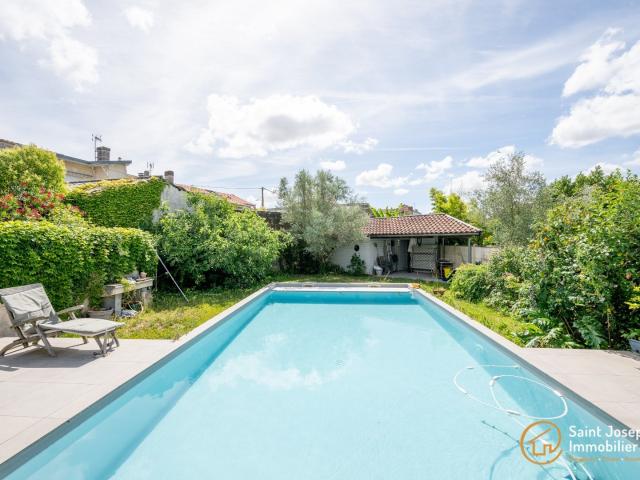 Maison 6 pièces 202 m²