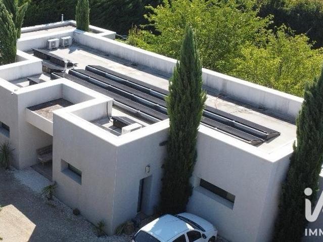 Maison 6 pièces 202 m²