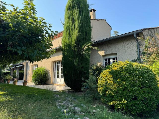 Maison 6 pièces 203 m²