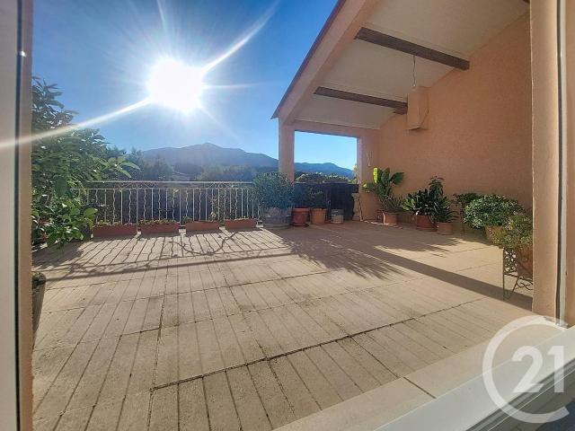 Maison 6 pièces 203 m²