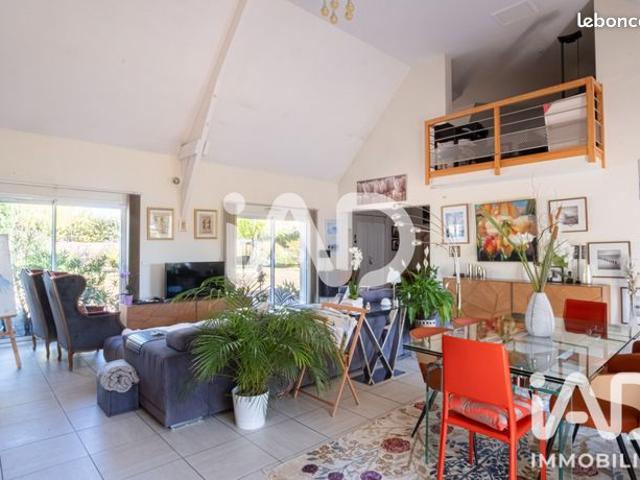 Maison 6 pièces 203 m²