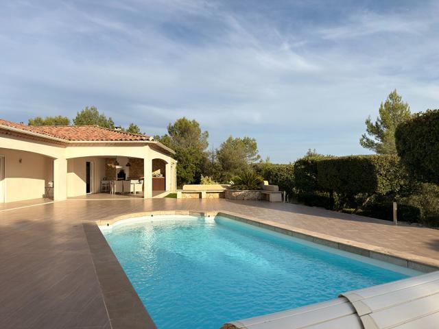 Maison 6 pièces 203 m²