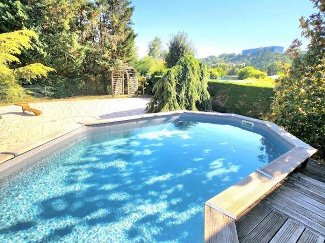 Maison 6 pièces 203 m²
